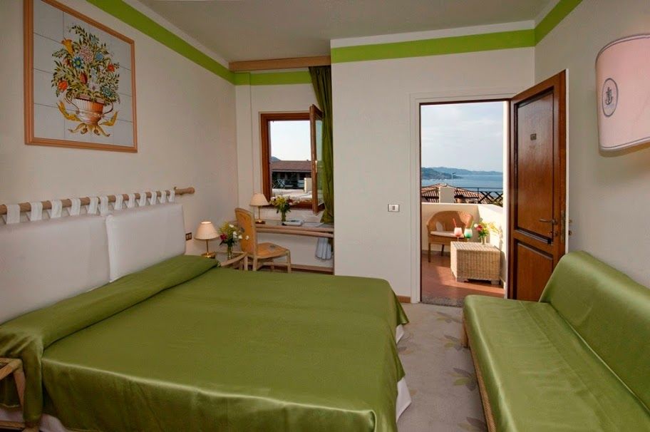 Hotel Palau 4*